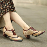 Botas de tacón grueso con relieve vintage